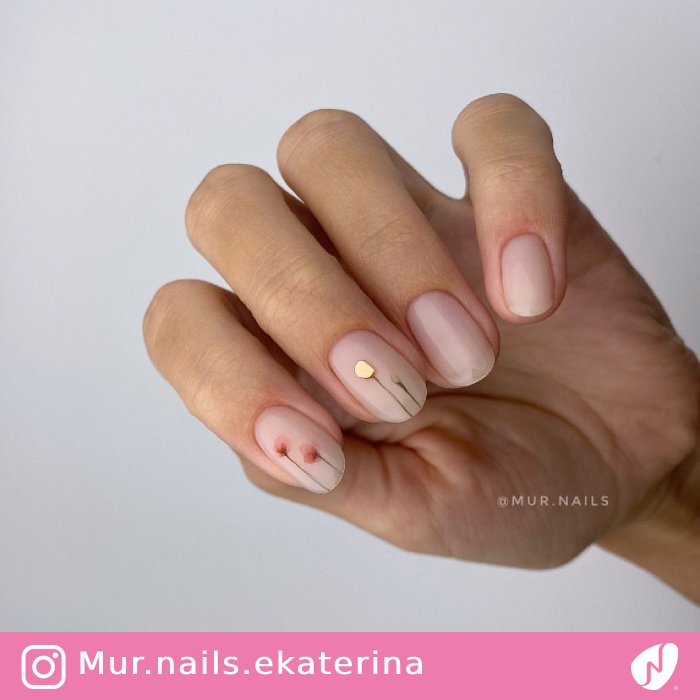 Minimal Flowers on Short Nude Nails